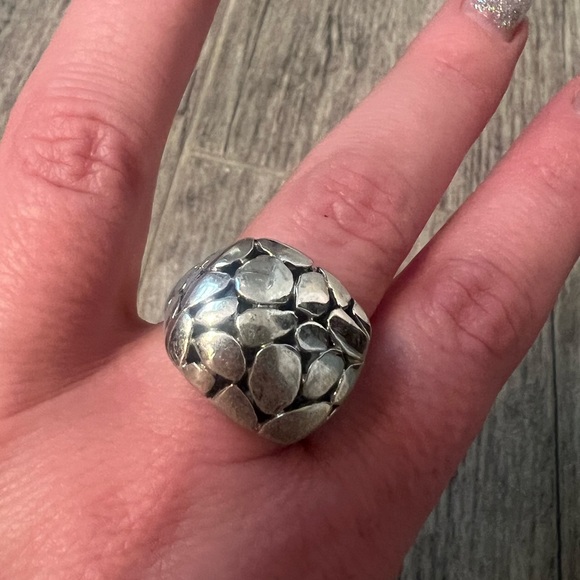 Silver statement ring - Picture 2 of 2